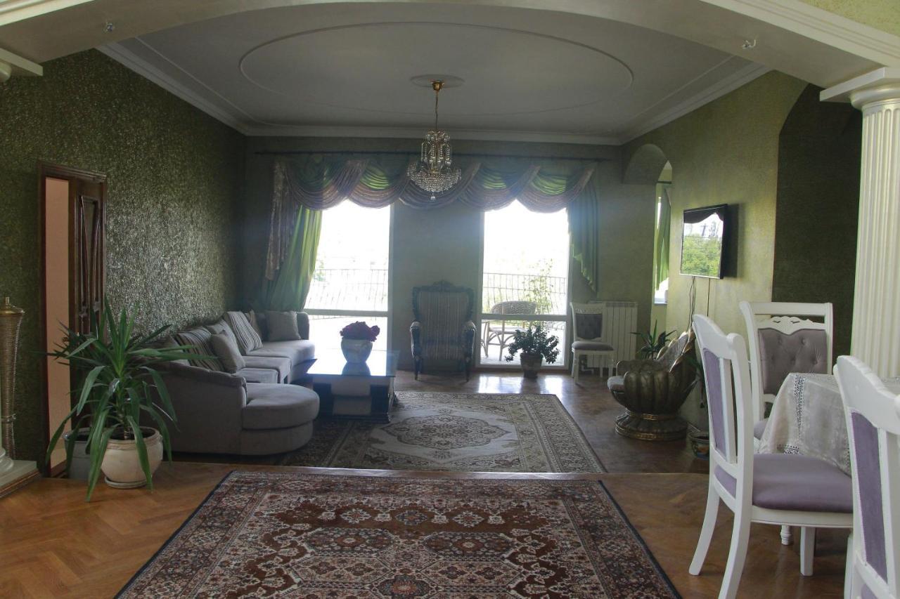 Hotel Ezio Chisinau Luaran gambar