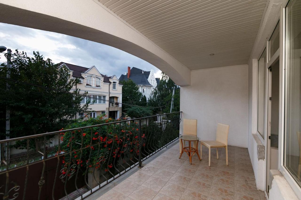 Hotel Ezio Chisinau Luaran gambar