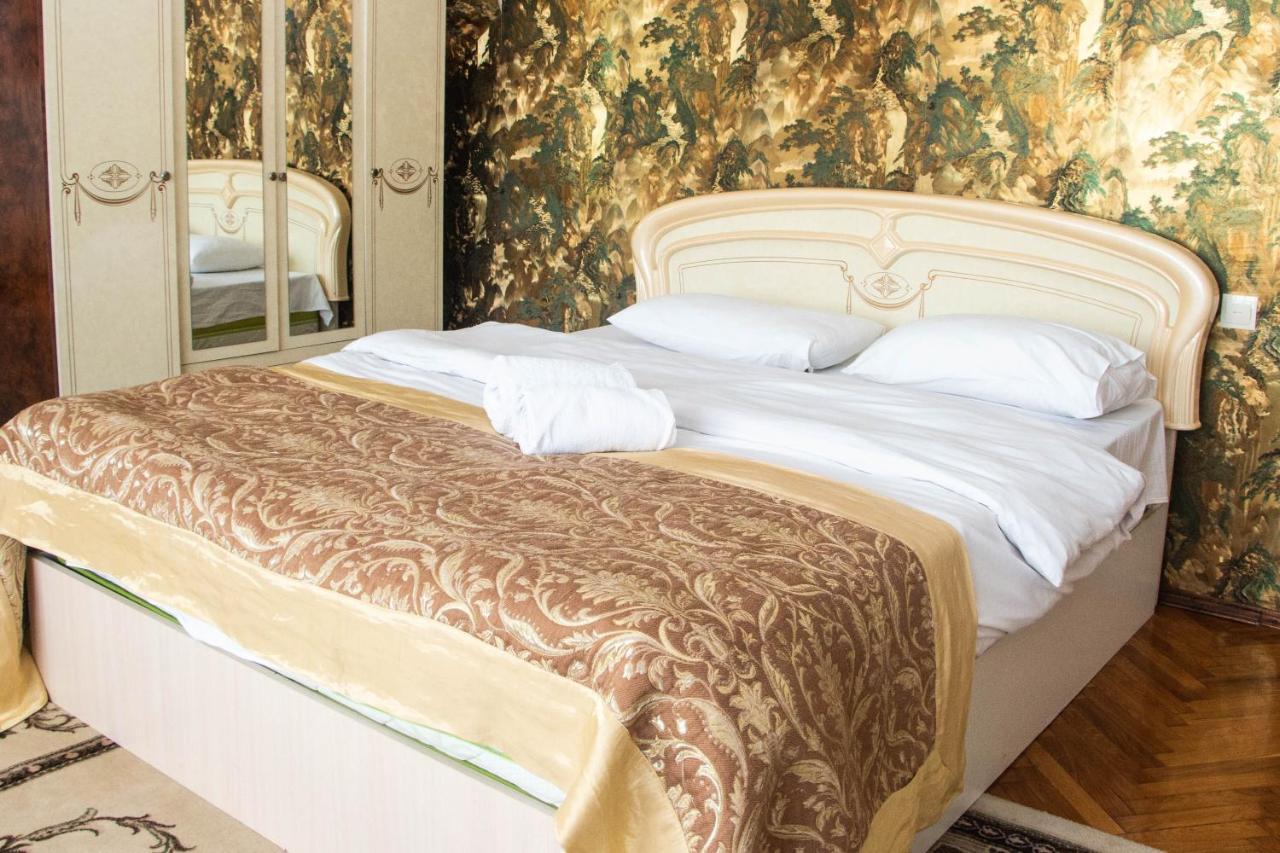 Hotel Ezio Chisinau Luaran gambar