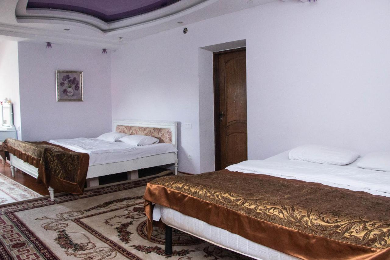 Hotel Ezio Codru Luaran gambar
