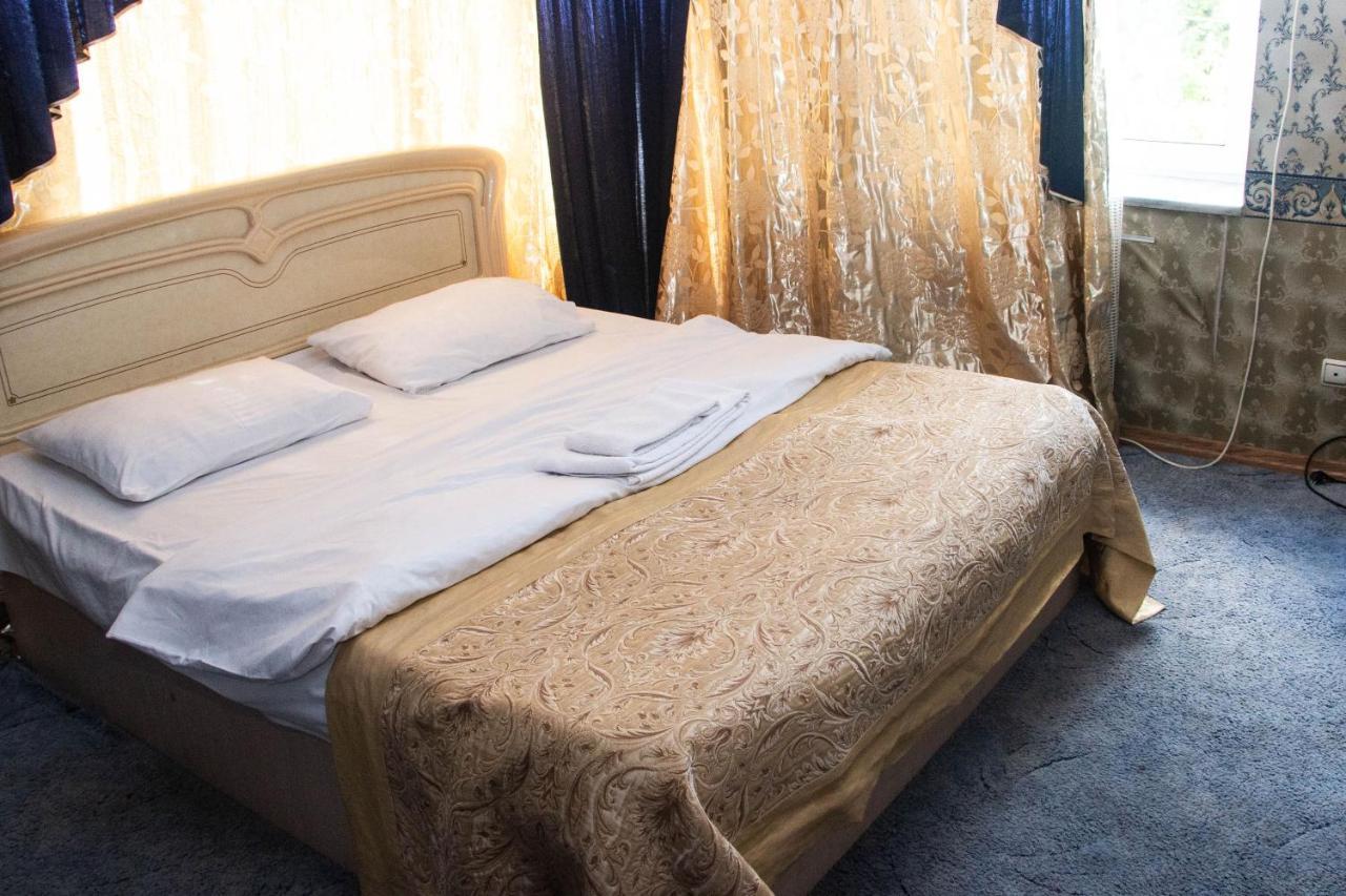 Hotel Ezio Chisinau Luaran gambar