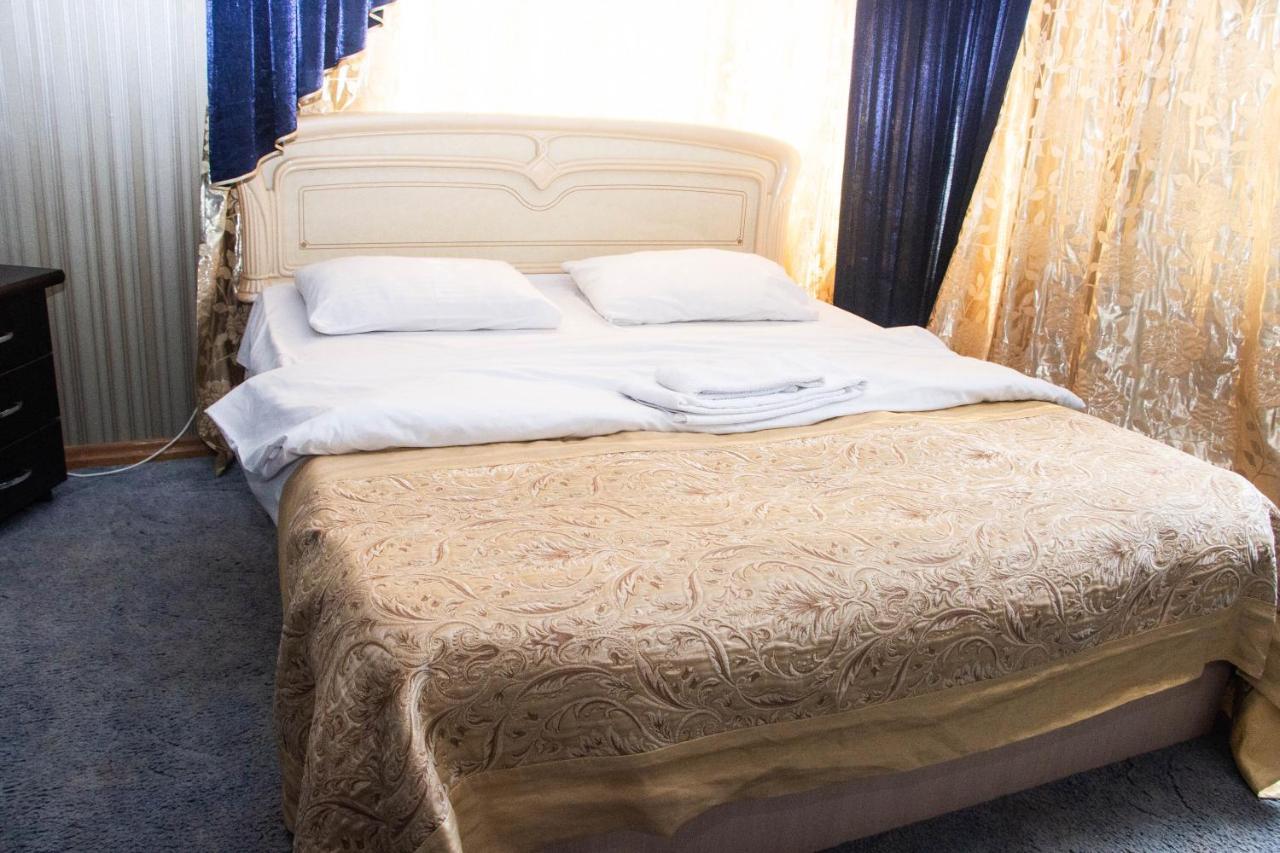 Hotel Ezio Chisinau Luaran gambar