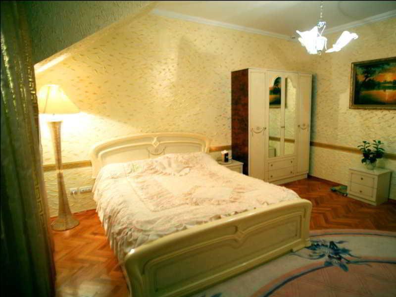Hotel Ezio Chisinau Luaran gambar