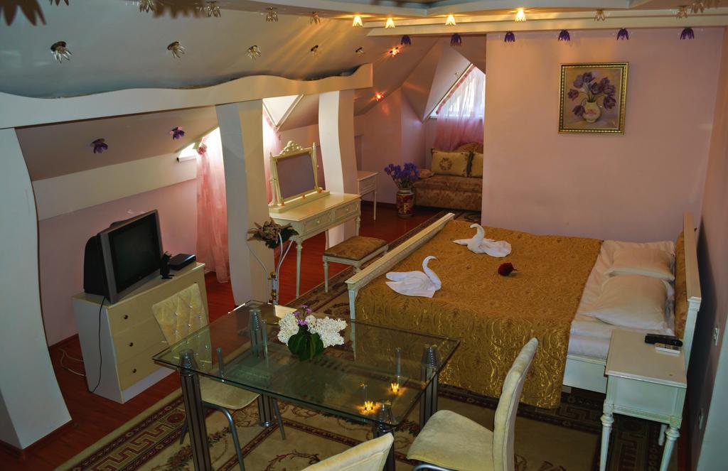 Hotel Ezio Chisinau Luaran gambar