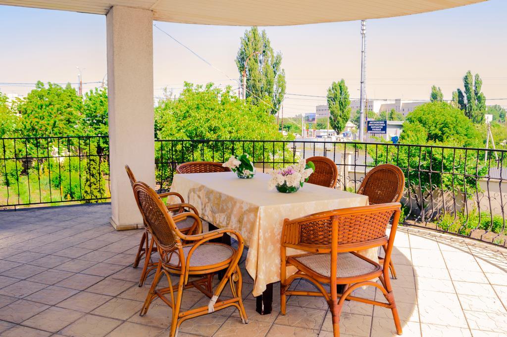 Hotel Ezio Chisinau Luaran gambar
