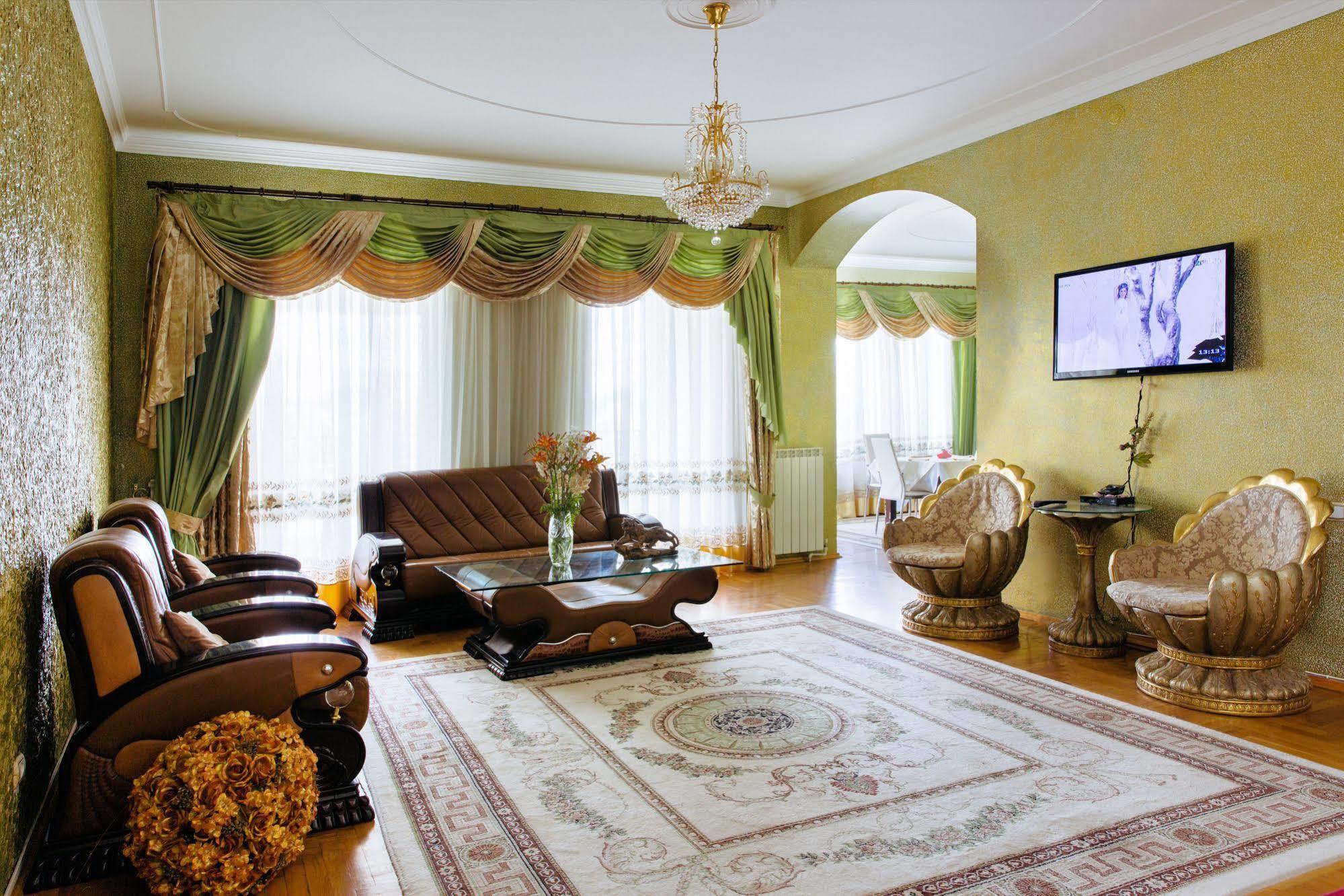 Hotel Ezio Chisinau Luaran gambar