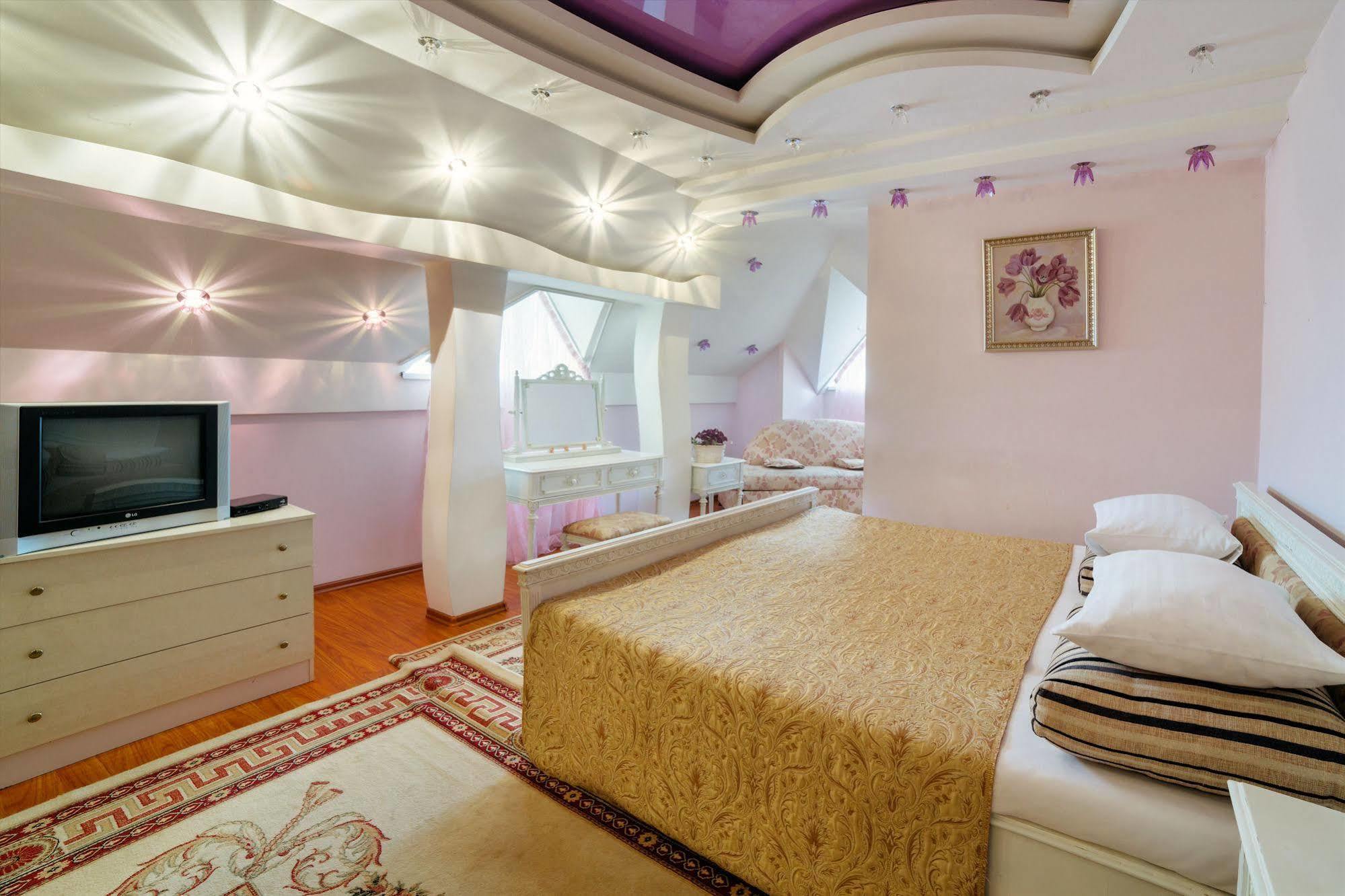Hotel Ezio Chisinau Luaran gambar